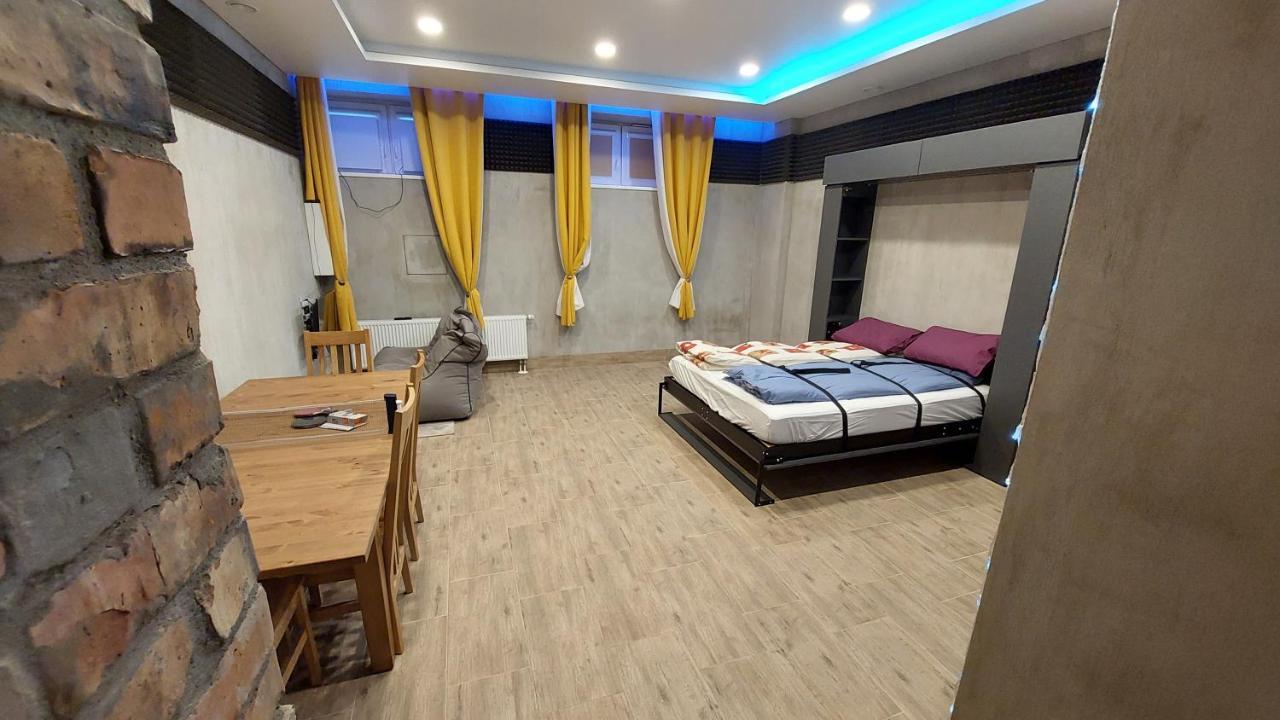 Fun And Chill Patalpu Ir Pirties Nuoma Apartment Vilnius Luaran gambar